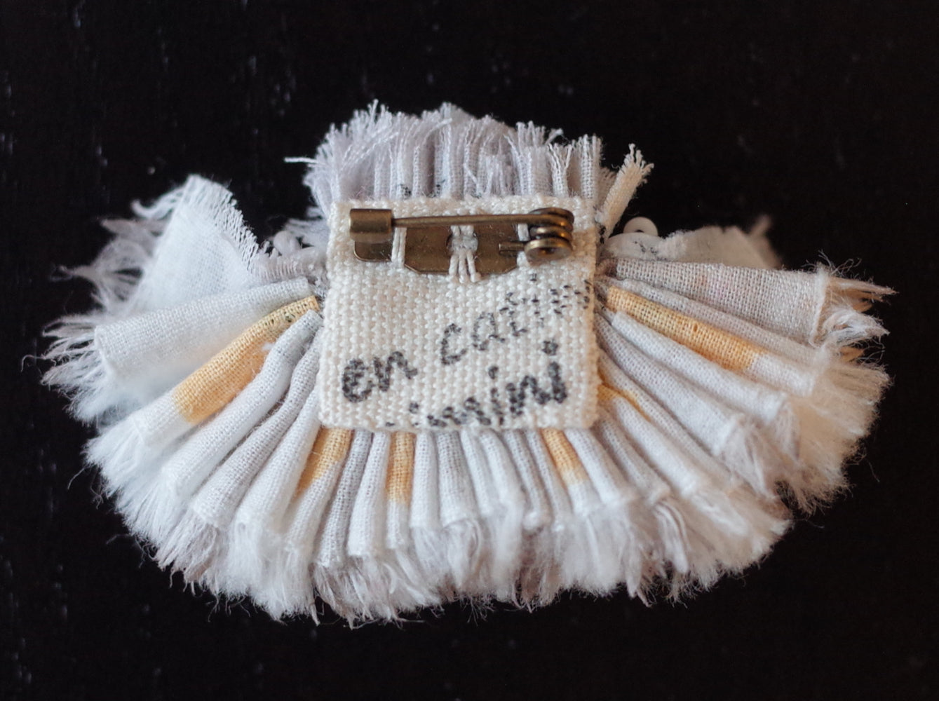 Broche en tissu plif ogpe bjn