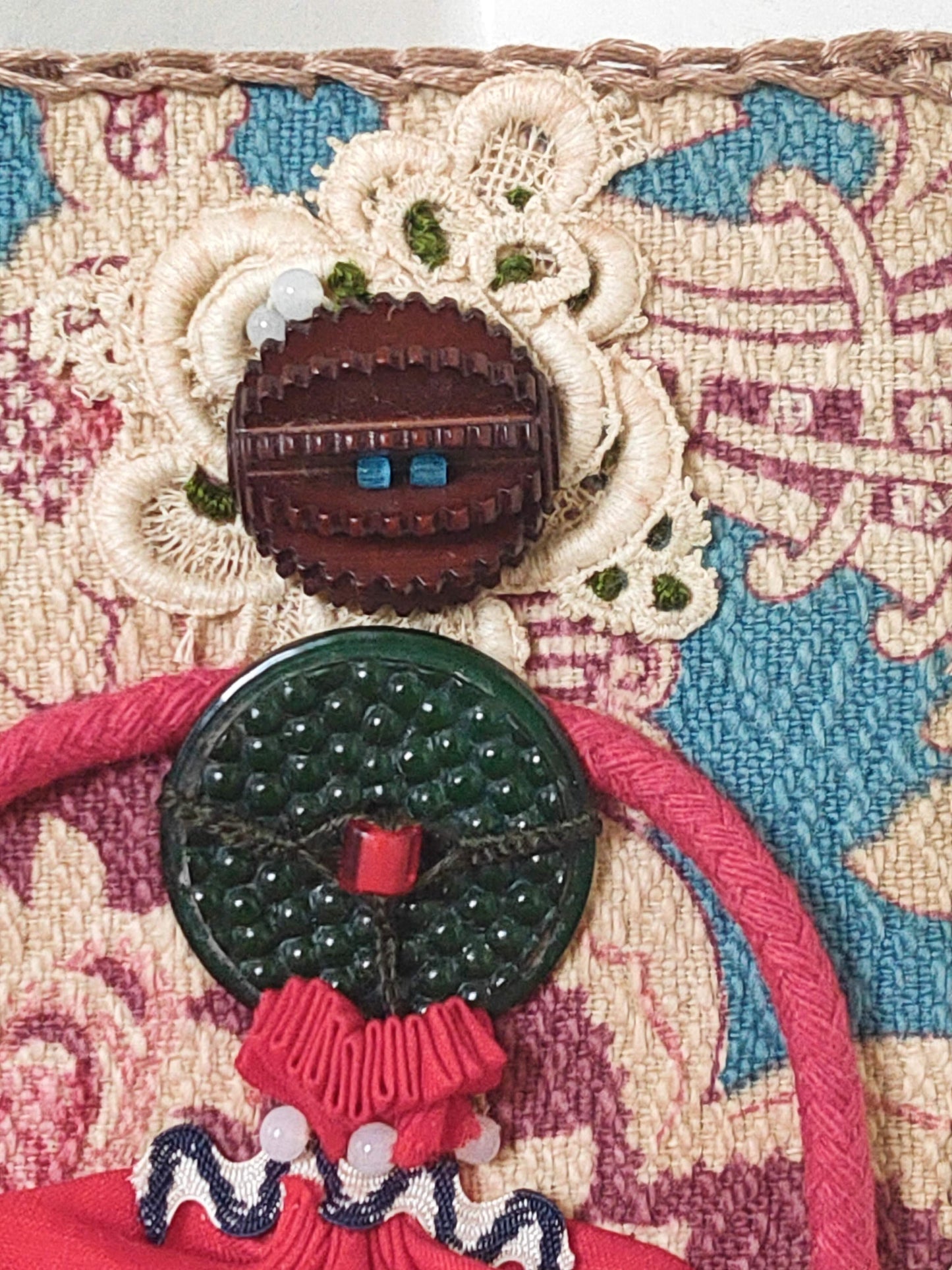 tableau une fille rouge