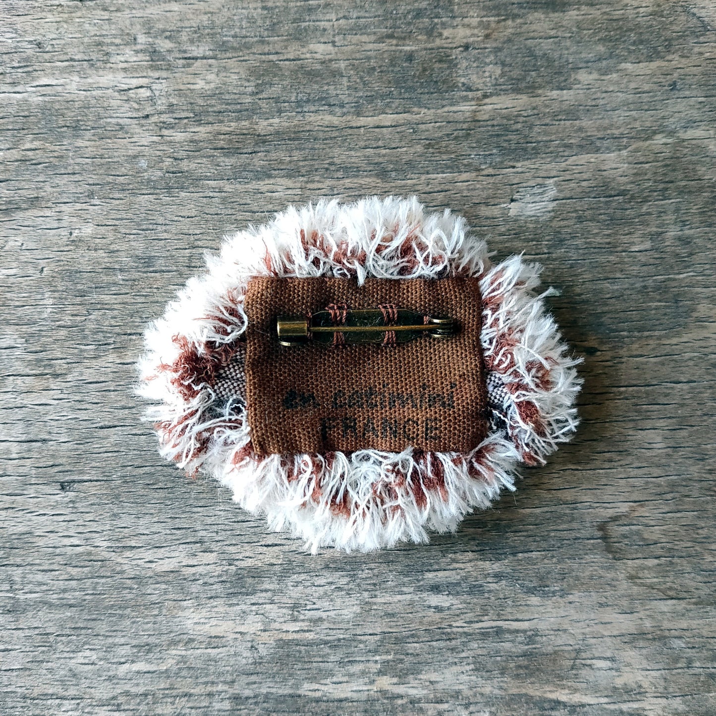 Broche en tissu plif chrebey
