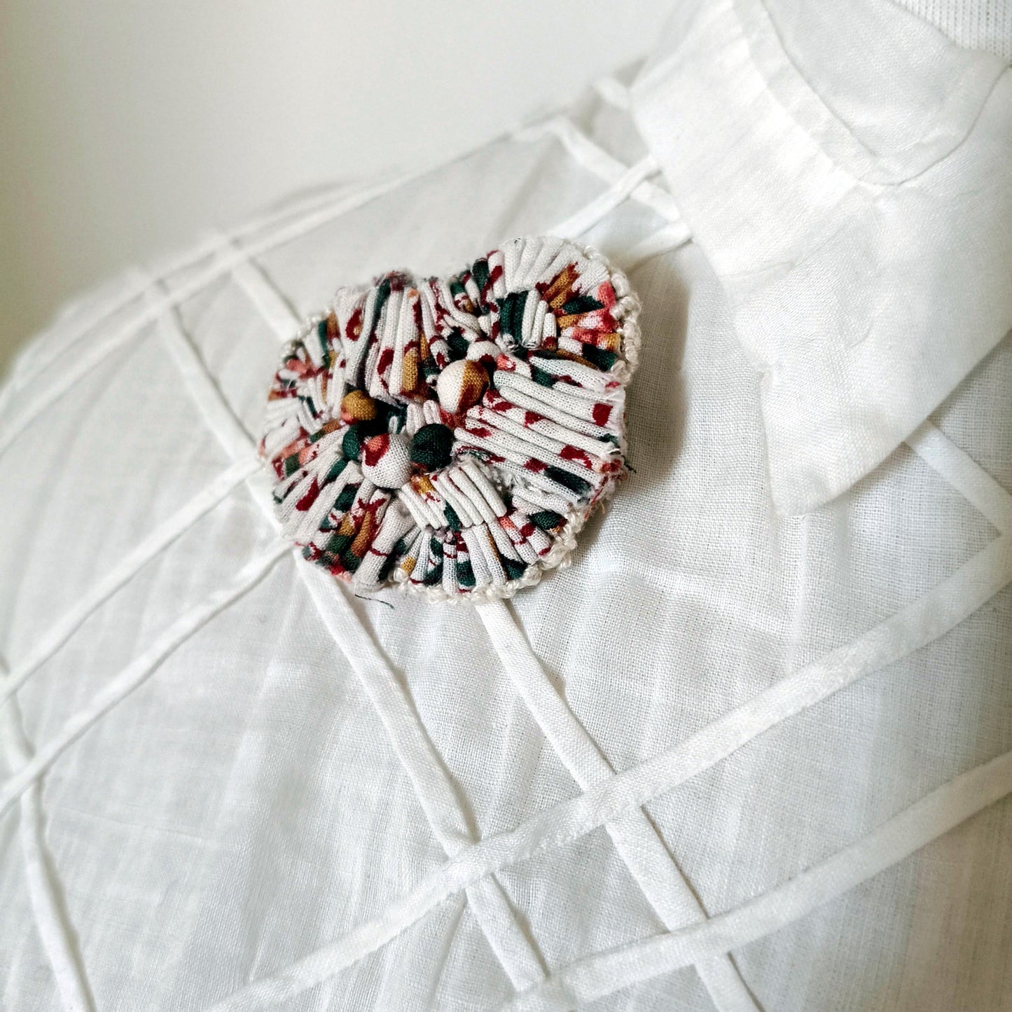 Broche en tissu plif indpobi
