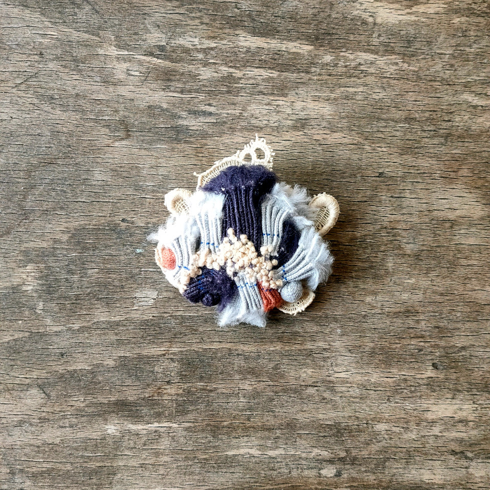 Broche en tissu plif ldfnig