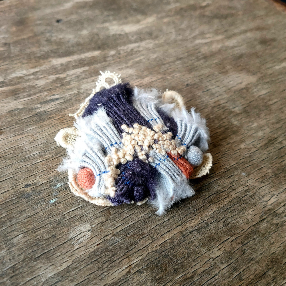 Broche en tissu plif ldfnig