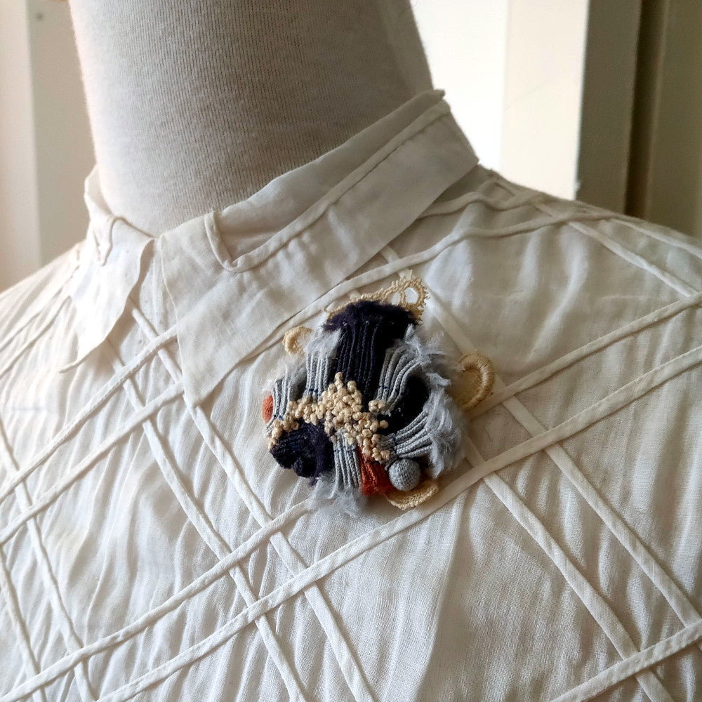 Broche en tissu plif ldfnig