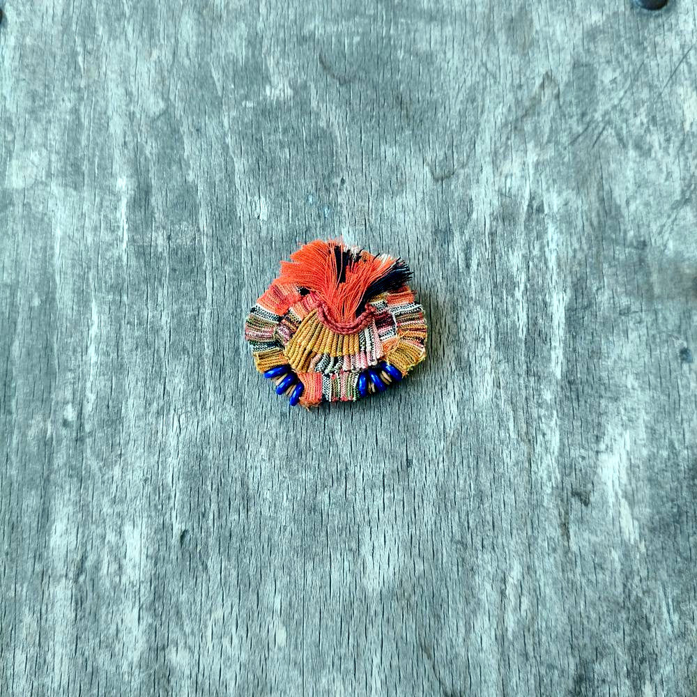 Broche en tissu plif msnrond