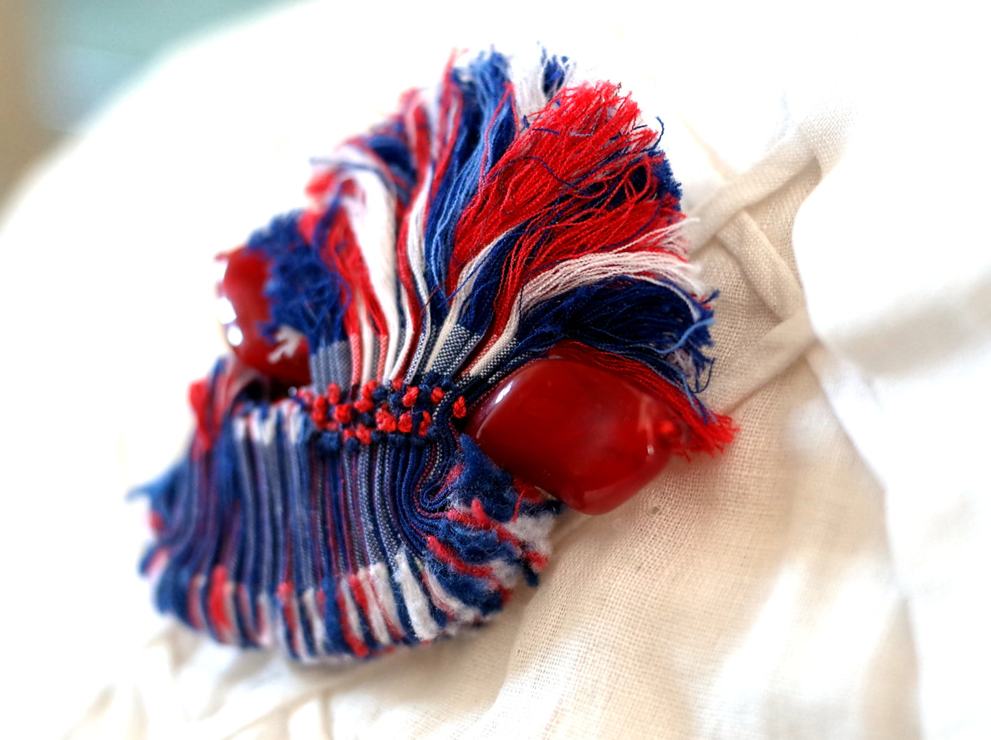 Broche en tissu plif rbbtri