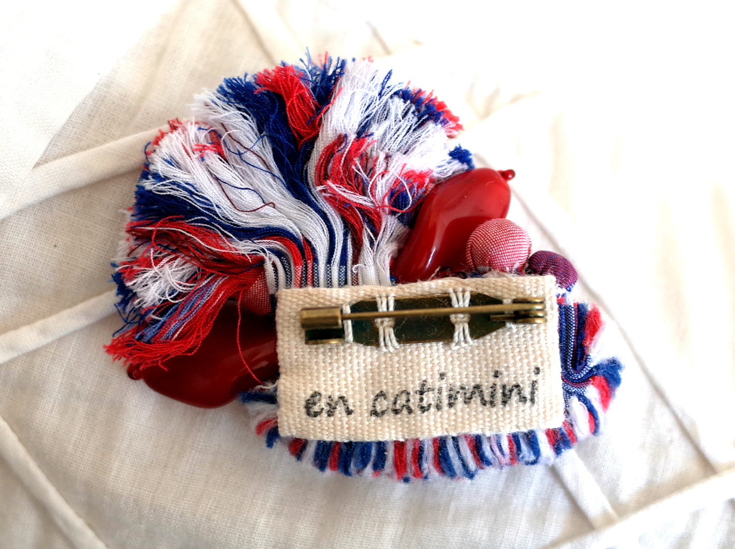 Broche en tissu plif rbbtri